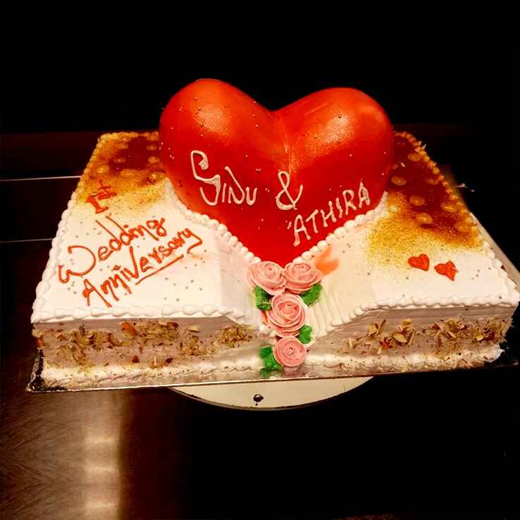 The Best ANNIVERSARY CAKE in calicut at Besto Bakes