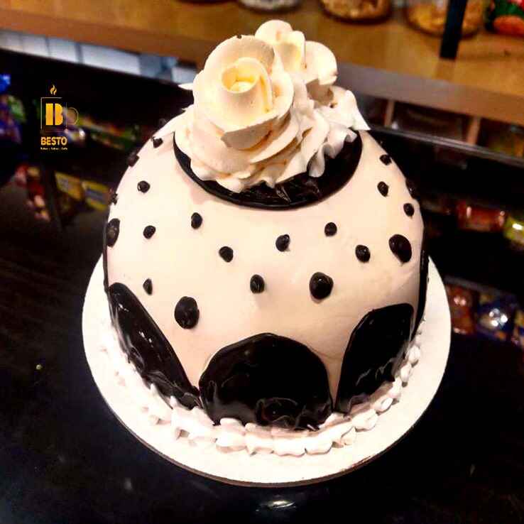 The Best FLOWER chocolate CAKE in calicut at Besto Bakes