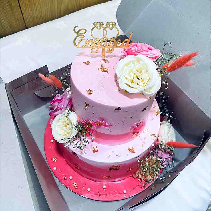 The Best ENGAGEMENT CAKE in calicut at Besto Bakes