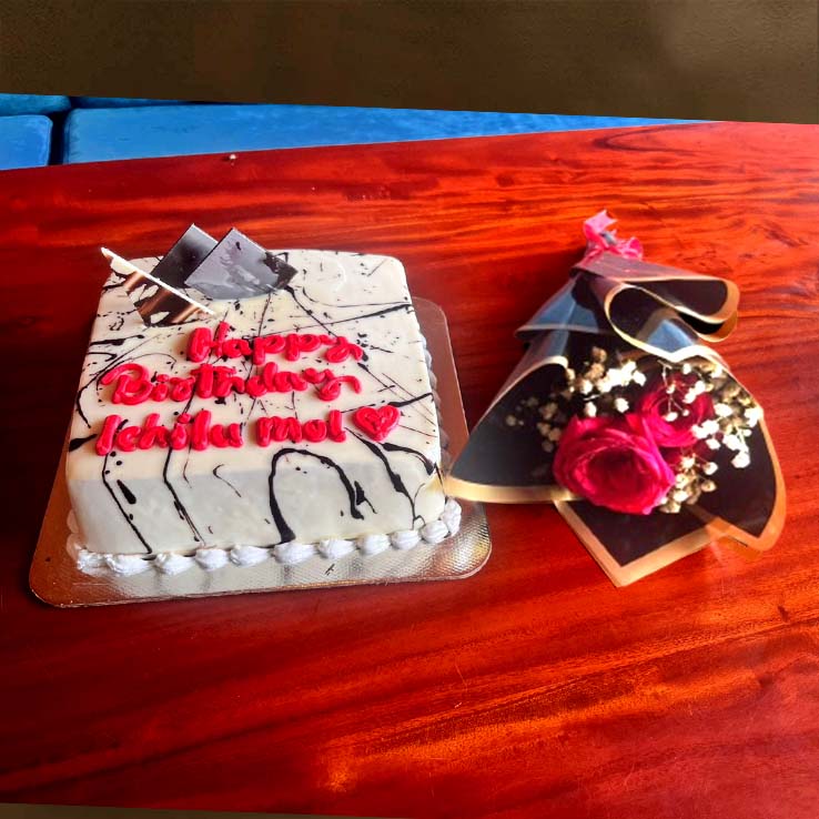 CAKE & FLOWER Bouquet The Best CAKE & FLOWER Bouquet in calicut at Besto Bakes