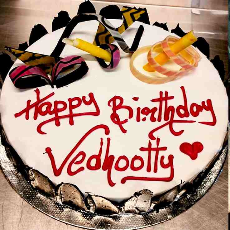 Best Cakes and Anniversary / Birthday Venue in Calicut 2024 Besto